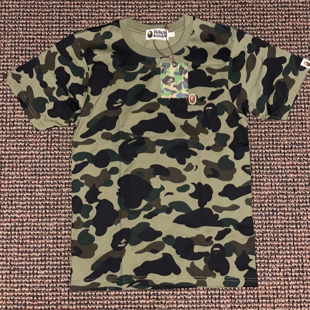 BAPE 1st Camo One Point Tee - Picture 4 of 5